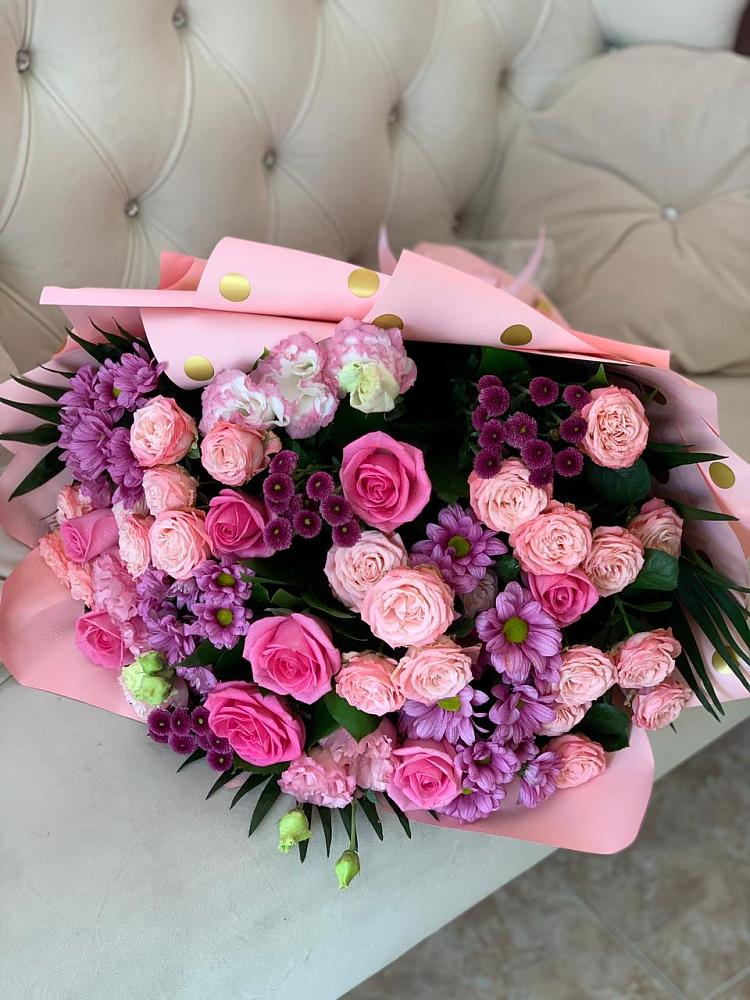 Букет цветов из: Хризантемы, Розы и Лизиантусы в Куртамыше