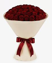 Букет 101 Бордовая роза Блэк Бакарра в Куртамыше