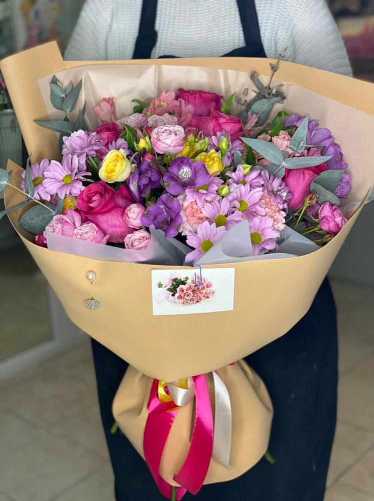 Букет цветов из: Хризантемы, Гвоздики и Альстромерии в Куртамыше