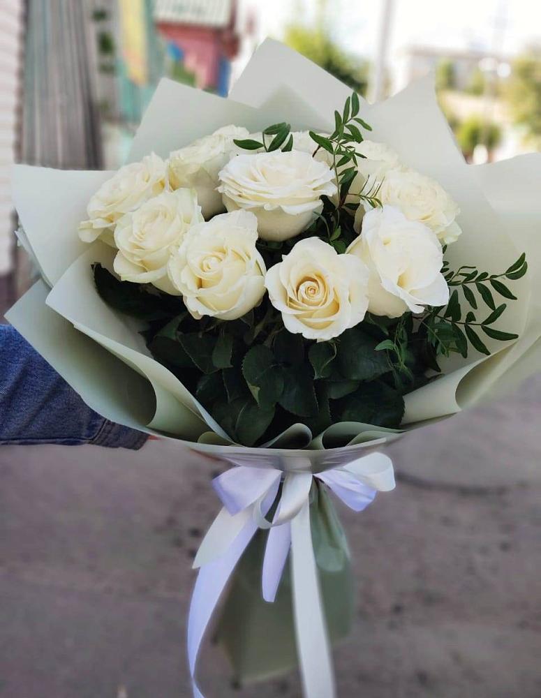 Букет Белые розы Проуд в Куртамыше