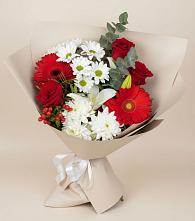 Букет цветов из:  Розы, Хризантемы, Герберы и Лилии в Куртамыше