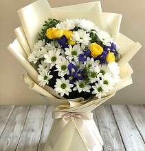Букет цветов из:  Ирисы, Хризантемы и Розы #REPLACE_PRED# Куртамыше
