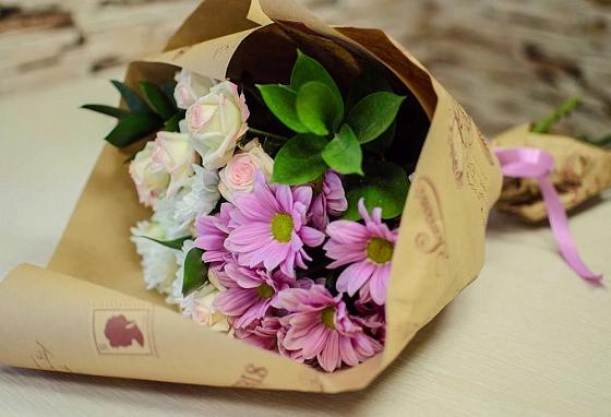 Букет цветов из: Розы и Хризантемы в Куртамыше