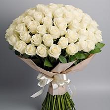 Букет 101 беля роза Белоснежка в Куртамыше