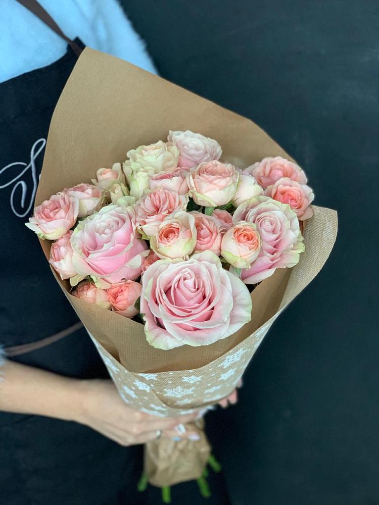 Букет цветов из: Хризантемы и Розы в Куртамыше