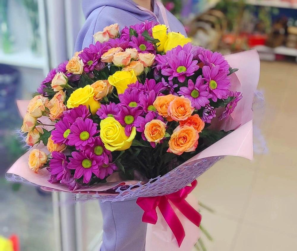 Букет Загадка в Куртамыше Букет цветов из: Хризантемы и Розы в Куртамыше