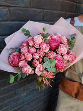 Букет розы в пальмах в Куртамыше Букет цветов из: Розы в Куртамыше
