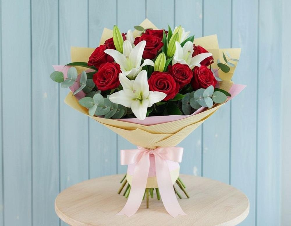 Букет цветов из: Лилии и Розы в Куртамыше